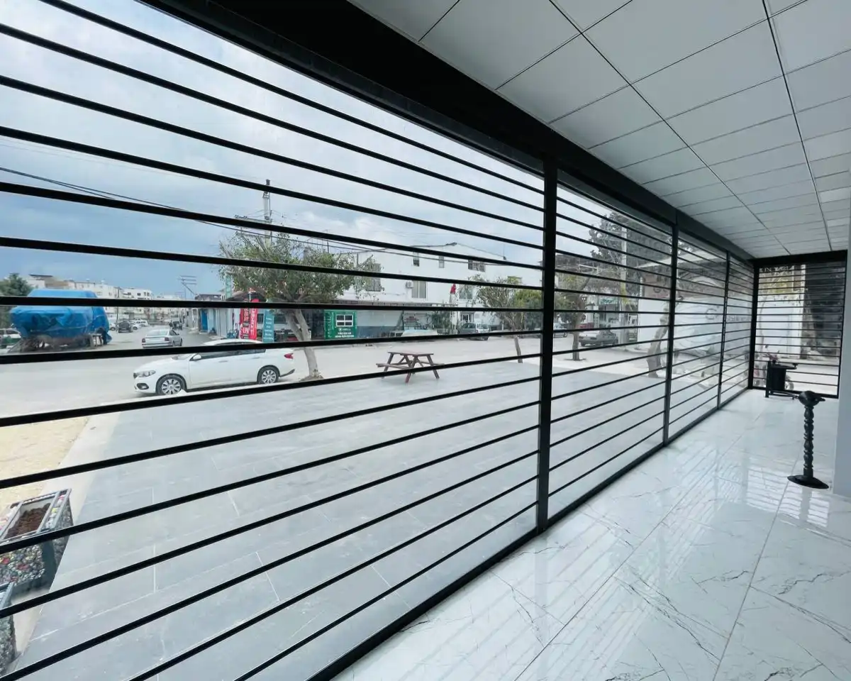 Motorized Commercial Transparent Shutters