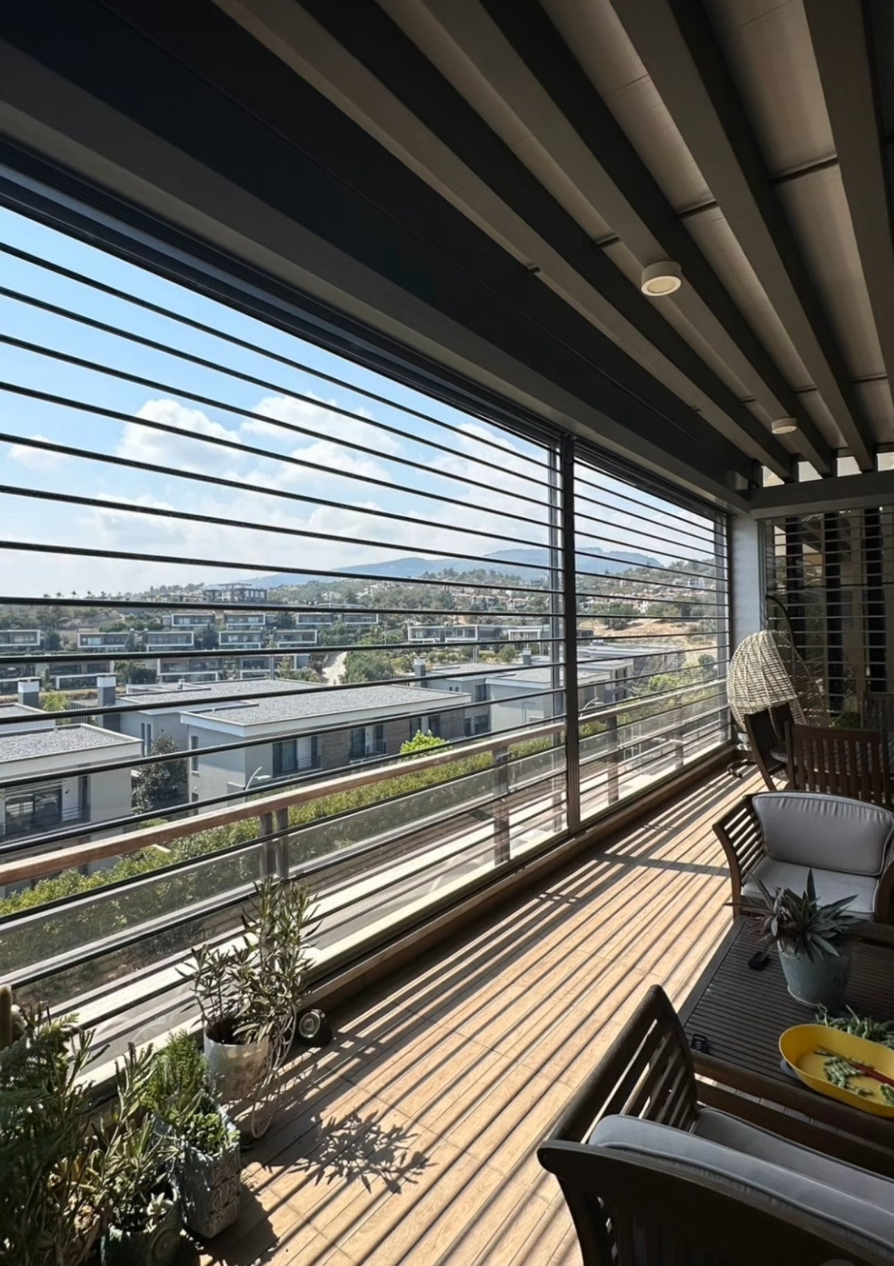 Motorized Residential Transparent Shutters